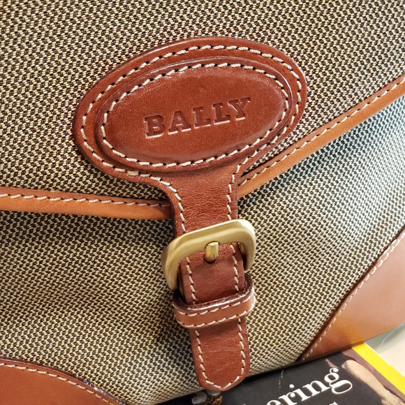 💕💕HOST PICK💕💕 Bally Leather and Cotton crossbody - Picture 4 of 8